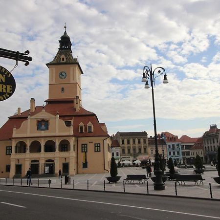 Main Square Apartments & More Брашов Экстерьер фото