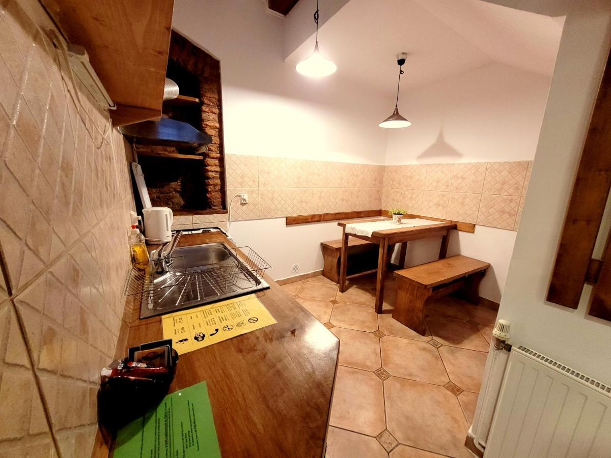 Main Square Apartments & More Брашов Экстерьер фото