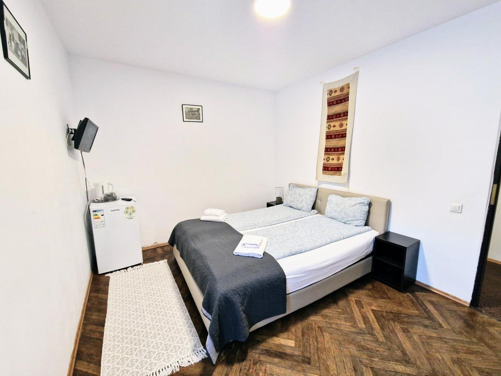 Main Square Apartments & More Брашов Экстерьер фото